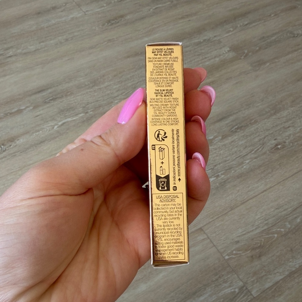 YSL The Slim Velvet Radical Highly Pigmented Velvet Matte Lipstick - 21 - Picture 4 of 5